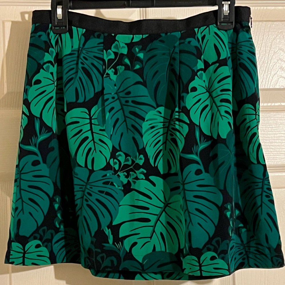 Size small